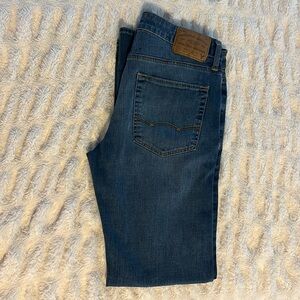 31x32 American Eagle Jeans